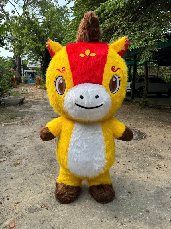 NGỰA VÀNG LÔNG DÀI